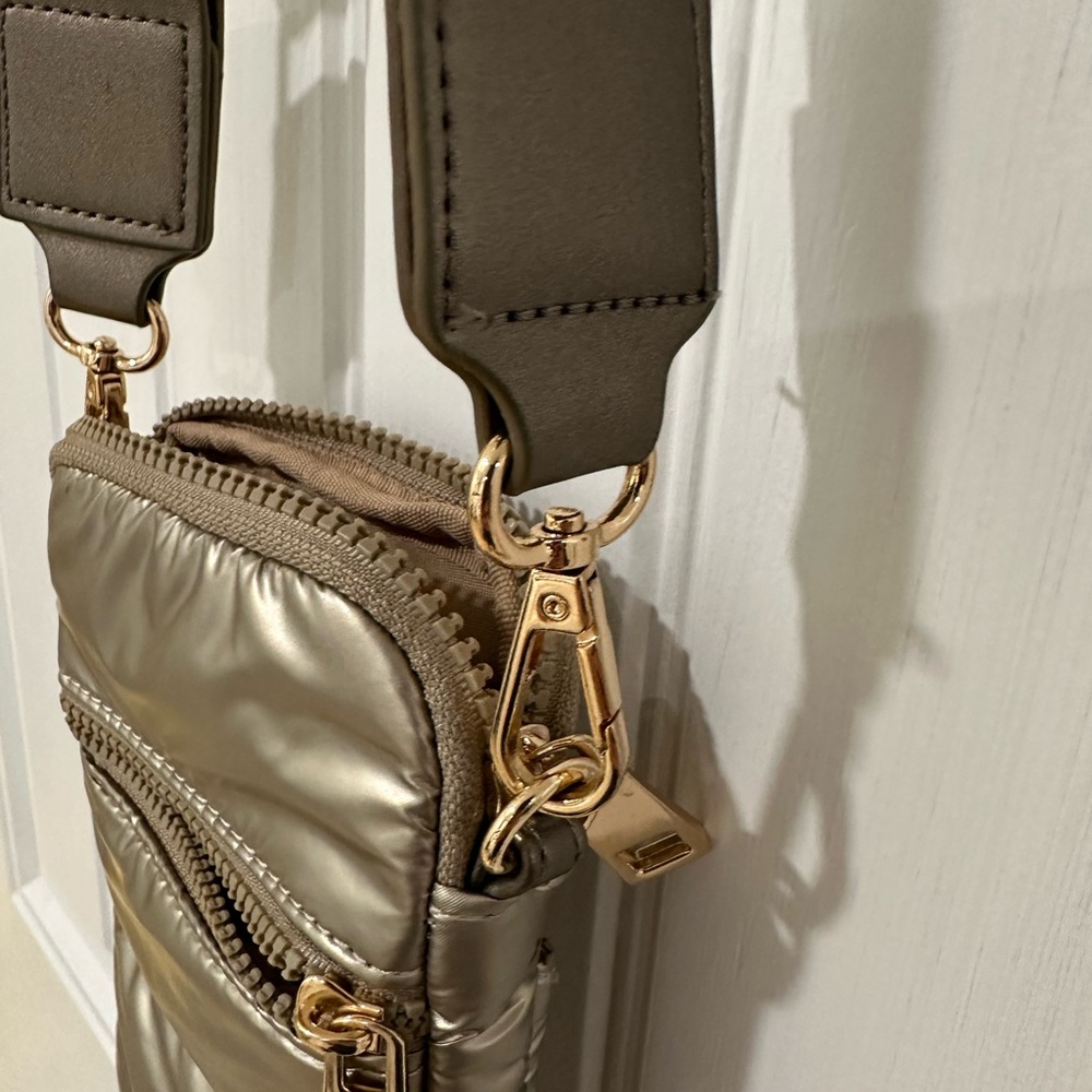Chico’s Gold Crossbody Bag - Picture 3 of 7